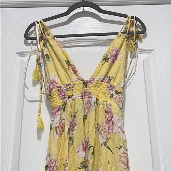 Yellow Summer Maxi Dress - Picture 2 of 5